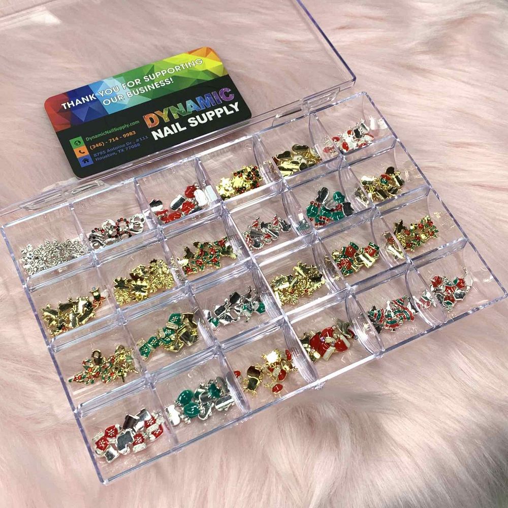 red Christmas nail charms 240 pcs - 4