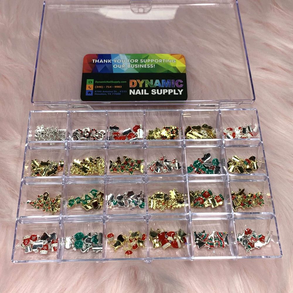 red Christmas nail charms 240 pcs - 9